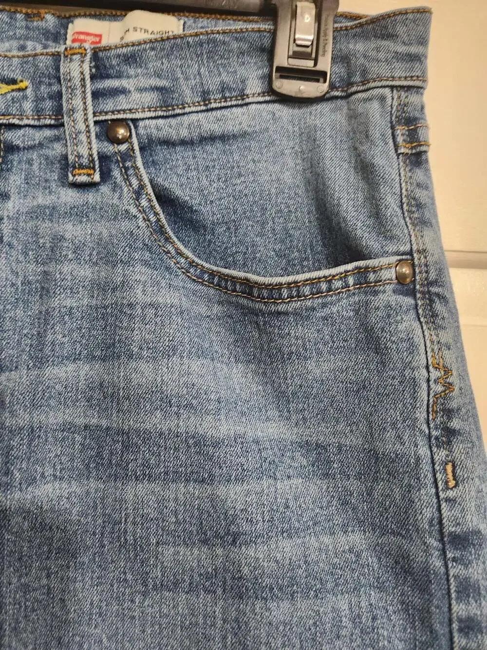 Wrangler Mens Slim Straight Jeans Size 31x30 Blue Denim